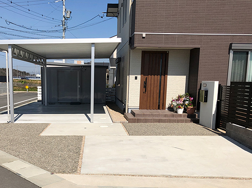 エクステリア TENPAKU．は、三重県伊勢市を中心に、お住まいの「こんなのあったらいいな」「こんな風にならないかな」「どうしたらいいかな」のお手伝いをさせていただきます。

外構・エクステリアのトータル施工はもちろん、カーポート・テラス・物置の販売・取付・工事などお客様のお住まいに必要なサポートを各種お手伝いさせていただきます。

まずは、お気軽にご相談ください。当店はご納得の品質・サービス・プライスで地域No.1店を目指しております。